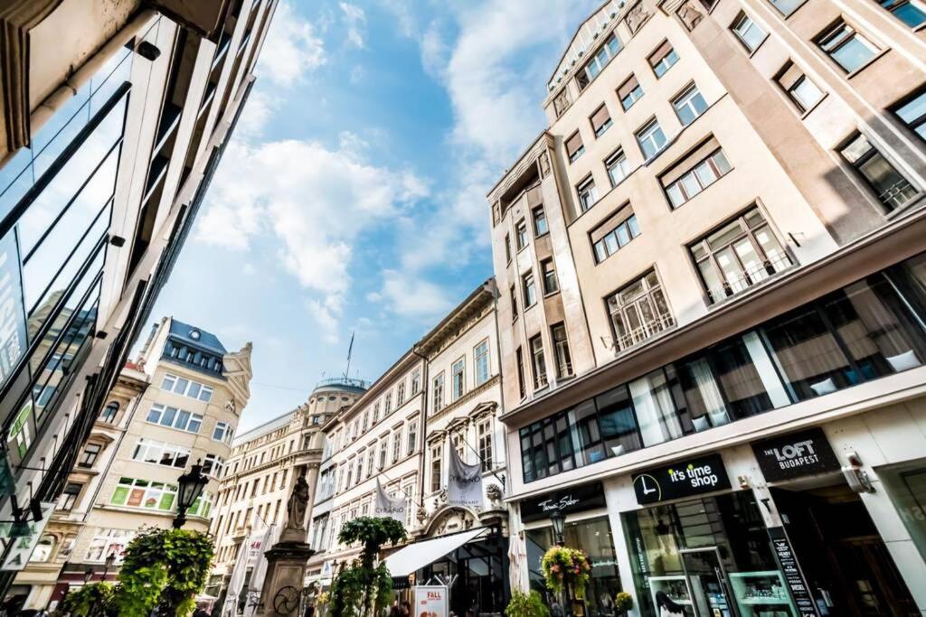 Best Located, 150 M2 5 Bedrooms Apt., Budapest Eksteriør bilde